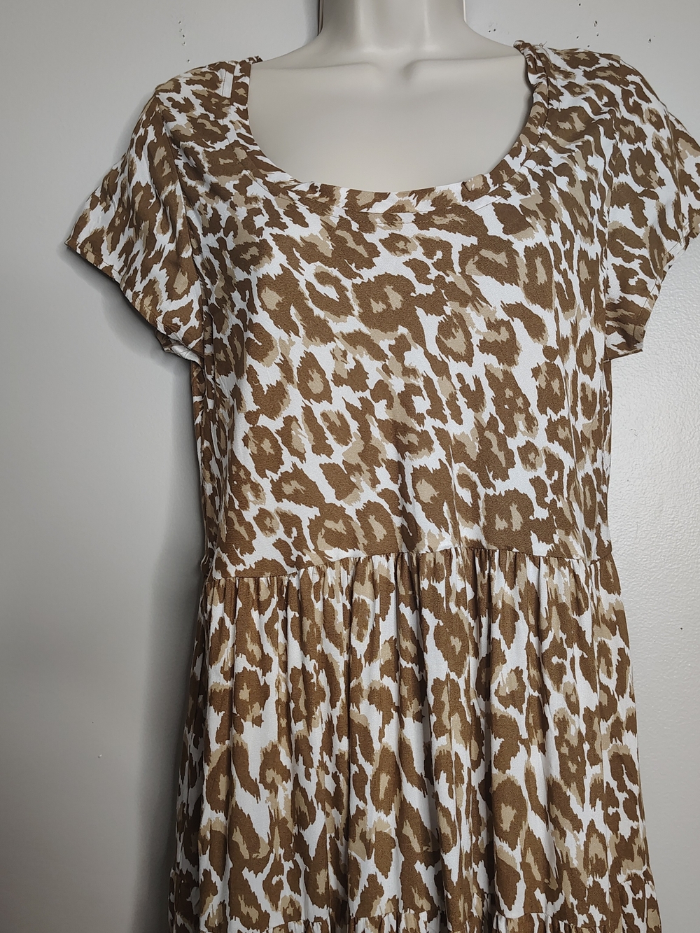 Soft Surroundings Dress Kara Tiered Midi Mocha Tan Leopard Animal Small NWT - Picture 2 of 9